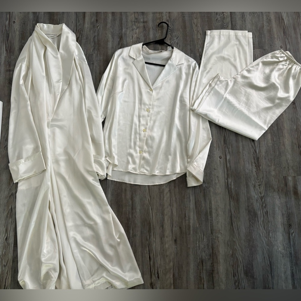 Vintage Victoria’s Secret Robe Pajama Set